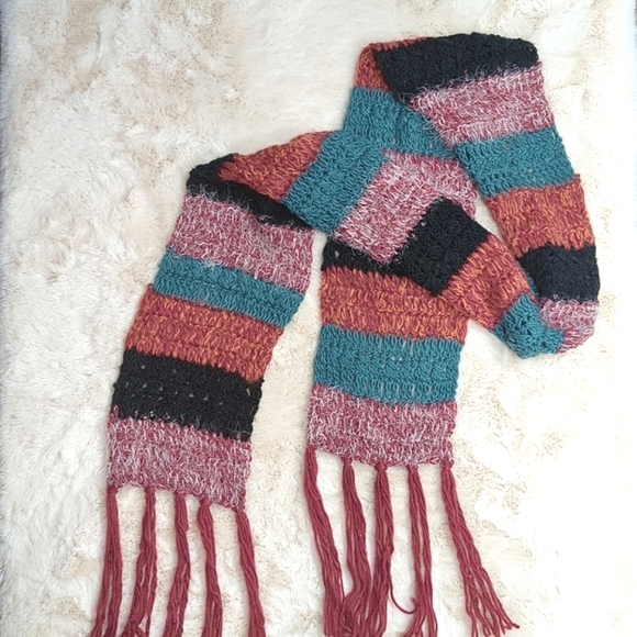 Winter Hat and Scarf Set - Picture 4 of 6